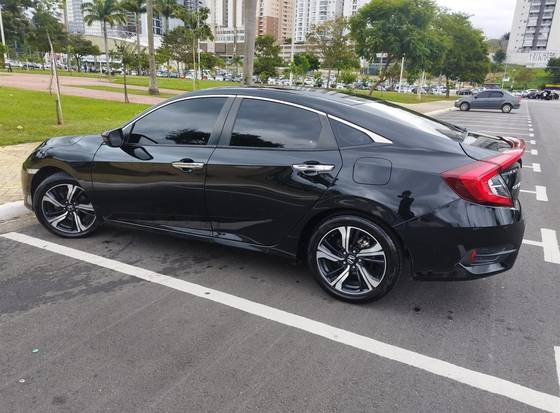 HONDA CIVIC 1.5 16V TURBO GASOLINA TOURING 4P CVT